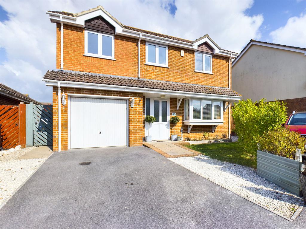 Thistle Close, Hoburne Farm... 4 bed house £550,000