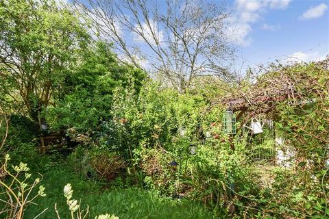 26 Juniper Square, Havant, PO9 1JA