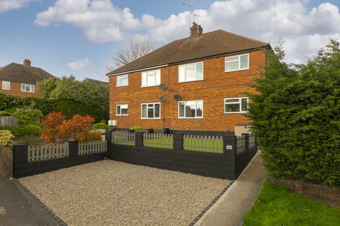 15 Ryebridge Close, Leatherhead, KT22 7QH