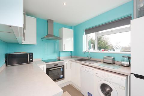 15 Ryebridge Close, Leatherhead, KT22 7QH