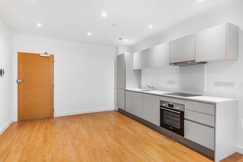 2 bedroom apartment to rent, Bond Way,  Bracknell,  RG12