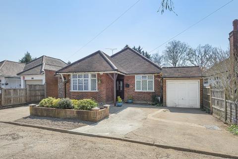 2 Bellmarsh Road, Addlestone, KT15 1QL