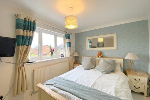 12 Bloomfield Way, Carlton Colville, Lowestoft, NR33 8TH