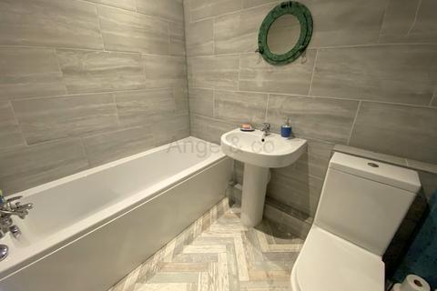 79 Avondale Road, Lowestoft, NR32 2HU