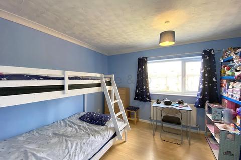79 Avondale Road, Lowestoft, NR32 2HU