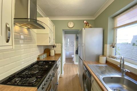 51 Avondale Road, Lowestoft, NR32 2HU