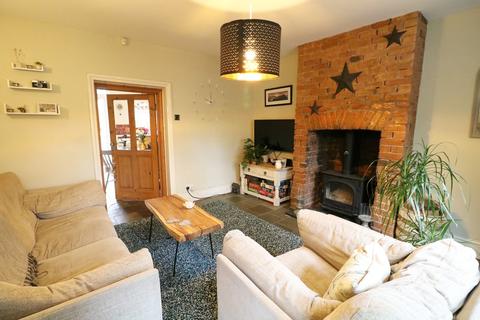42 Castle Lane, Solihull, B92 8DB