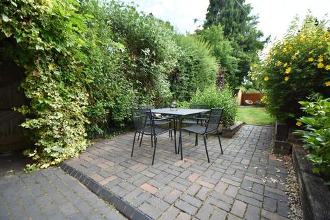 42 Castle Lane, Solihull, B92 8DB