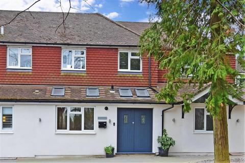 Firs Lodge Firs Road, Kenley, CR8 5LD