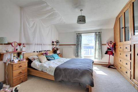 2 bedroom terraced house to rent, Dartford Road, March