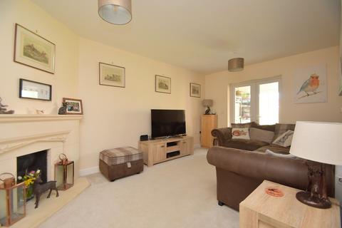 14 Ladbrook Close, Elmsett, Ipswich, IP7 6LD