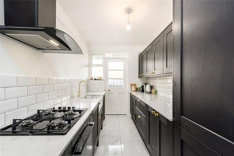 3 bedroom flat to rent, St. Leonards Court, St. Leonards Road, London
