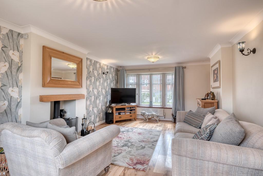 Braces Lane, Marlbrook, Bromsgrove... 4 bed detached house £425,000