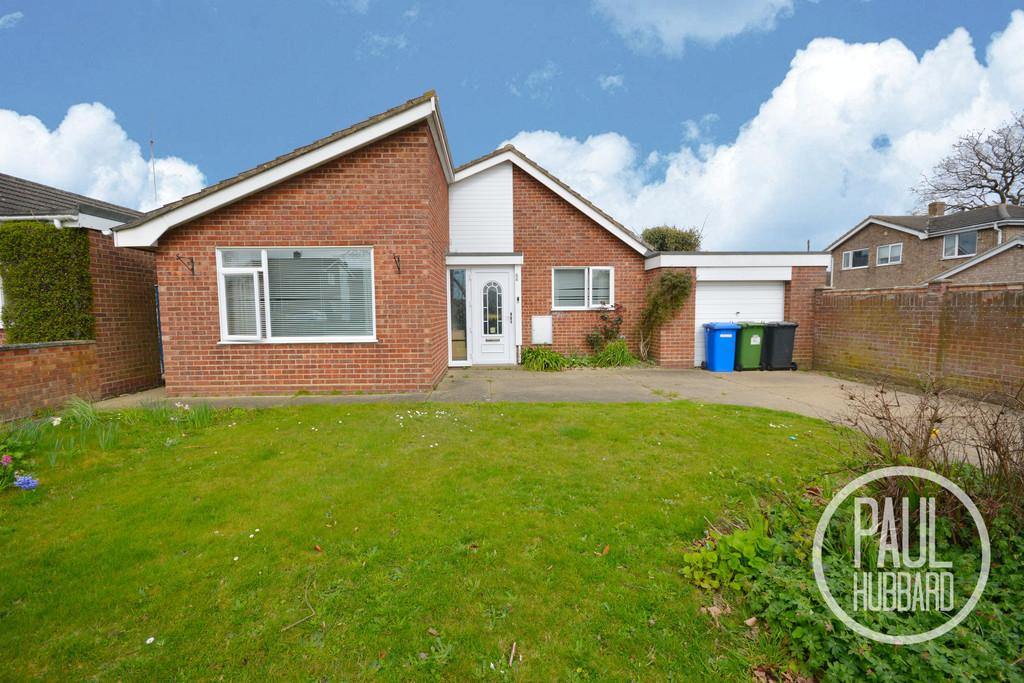 Sands Lane, Oulton Broad, Suffolk 3 bed detached bungalow £230,000