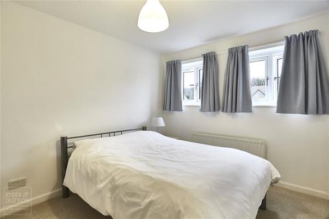 15 Lower Frenches Drive, Greenfield, Oldham, OL3 7JD