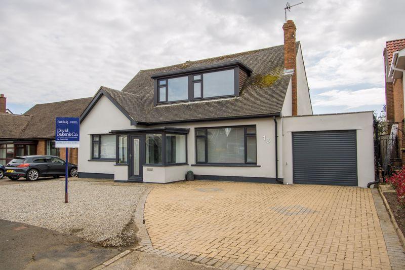 Robinswood Close, Penarth 4 bed detached bungalow £725,000