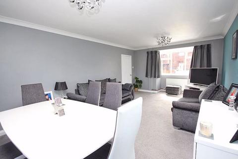 42 Filey Road, Grimsby, DN32 9TG