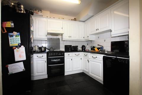 39 Herne Road, Surbiton, KT6 5BX