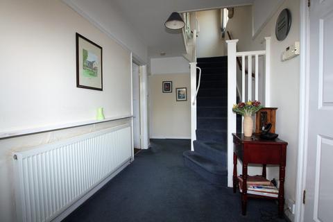 39 Herne Road, Surbiton, KT6 5BX