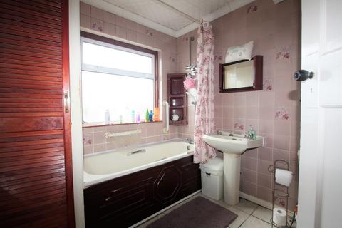 39 Herne Road, Surbiton, KT6 5BX