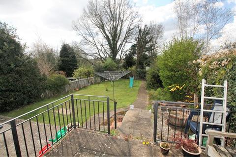 39 Herne Road, Surbiton, KT6 5BX