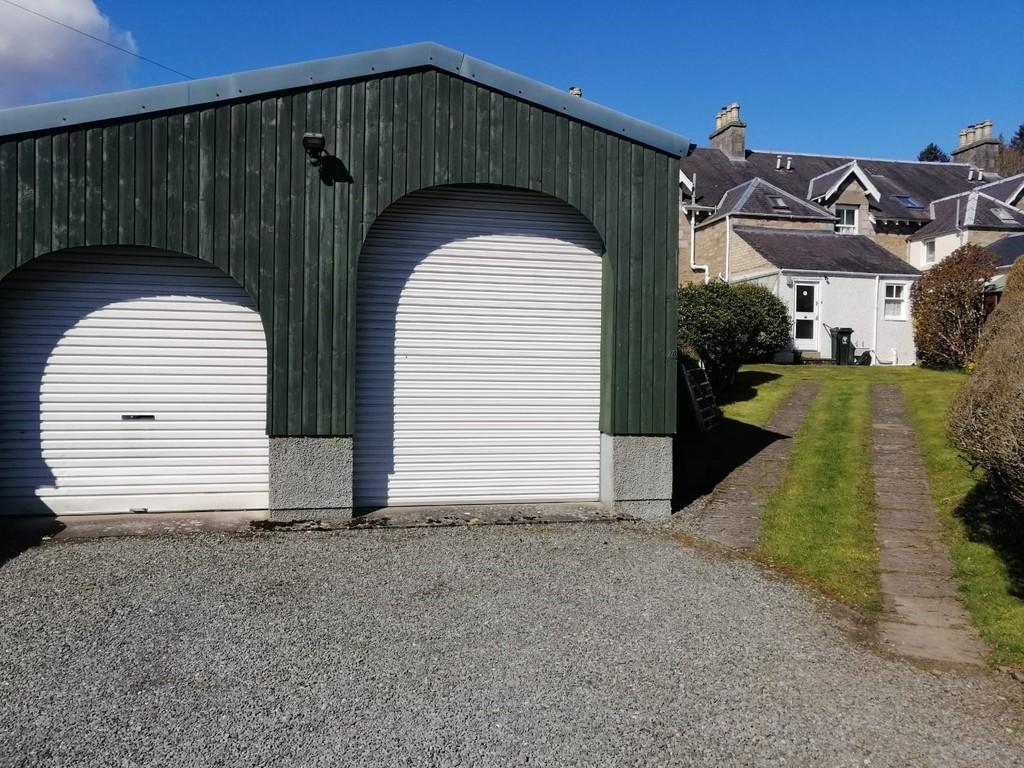 Road, Pitlochry 3 bed semidetached house £270,000