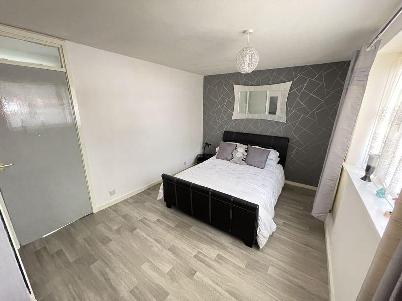 Bed 1 (2)