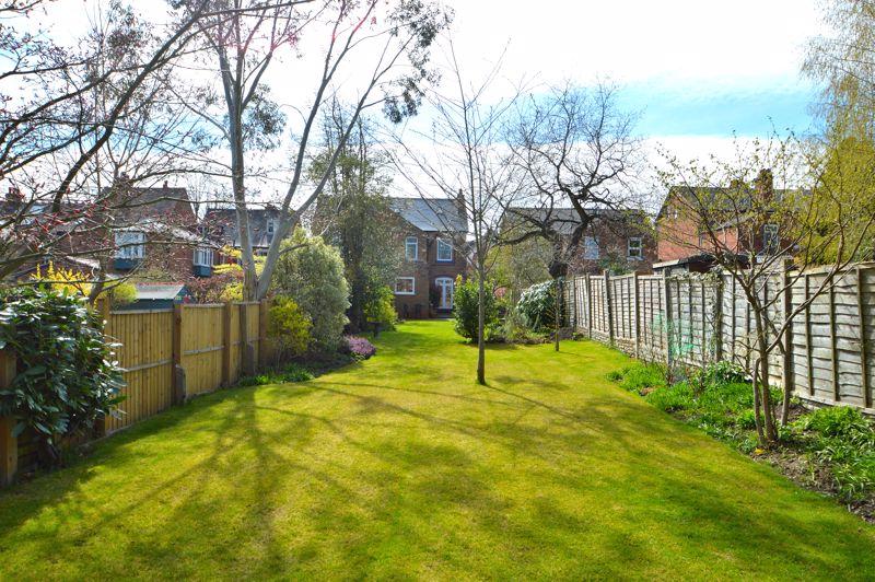 Garden (rear)
