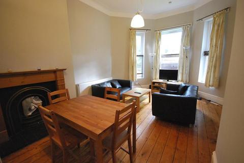 2 bedroom flat to rent, 21 Ladybarn Road, Fallowfield, Manchester, M14 6WN