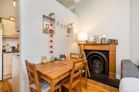 2 bedroom flat to rent, 21 Ladybarn Road, Fallowfield, Manchester, M14 6WN
