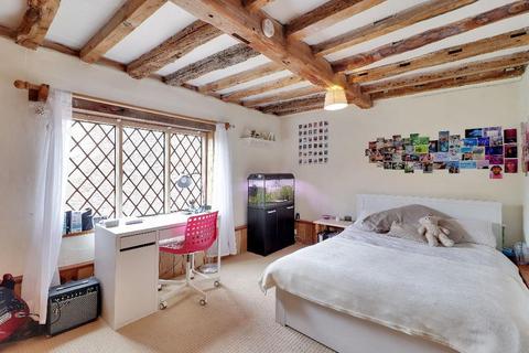 Under Mount Cranbrook Road, Benenden, Cranbrook, TN17 4ET