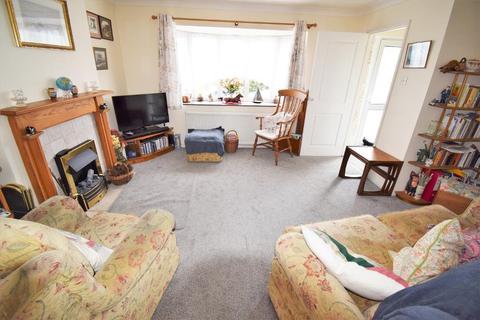 2 bedroom semi-detached house for sale - Lincoln Way, Bembridge, Isle of Wight, PO35 5RR