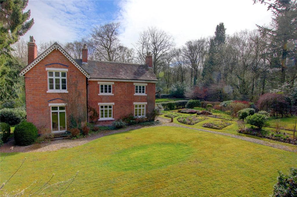 Rose Hill, Lickey, Birmingham, B45 5 bed detached house £900,000