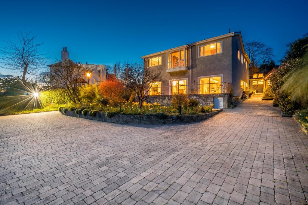 Driveway Garden