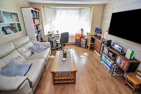 22 Alexander Drive, Bury, BL9 8PF