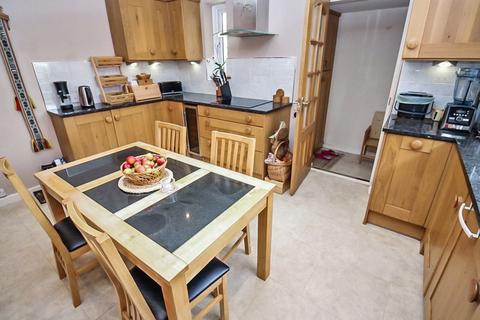 22 Alexander Drive, Bury, BL9 8PF