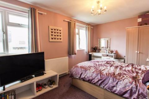 27 Rosemary Close, South Ockendon, RM15 6JJ