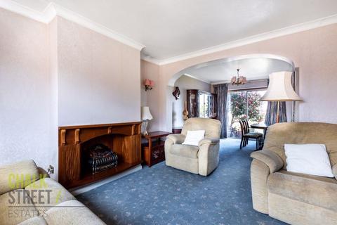 62 Winchester Avenue, Upminster, RM14 3LR