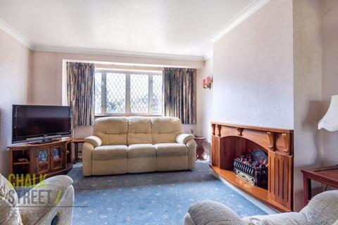62 Winchester Avenue, Upminster, RM14 3LR