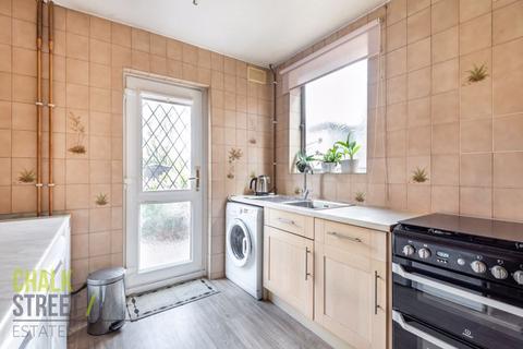 62 Winchester Avenue, Upminster, RM14 3LR
