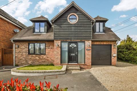 Bromley Warminster Road, Stapleford, Salisbury, SP3 4LT