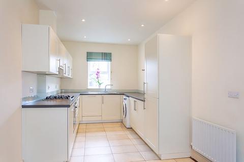 4 Fordham Close, Worcester Park, KT4 8FF