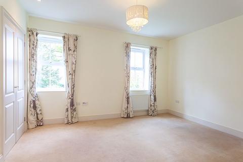 4 Fordham Close, Worcester Park, KT4 8FF