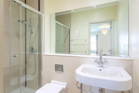 4 Fordham Close, Worcester Park, KT4 8FF