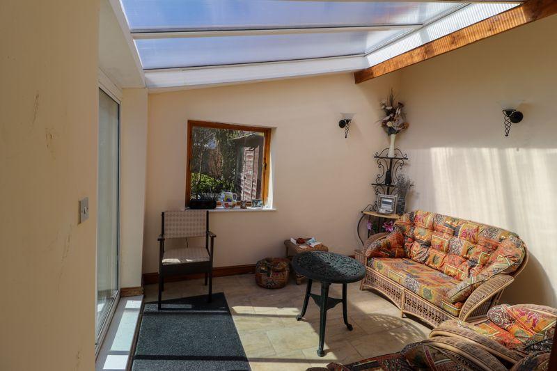 Summer House/Garden