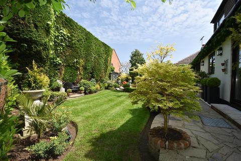 88 Benfleet Road, Benfleet, SS7 1QH