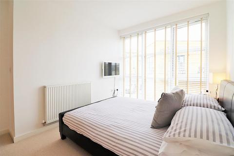 9 Sanderling Way, Greenhithe, DA9 9RQ