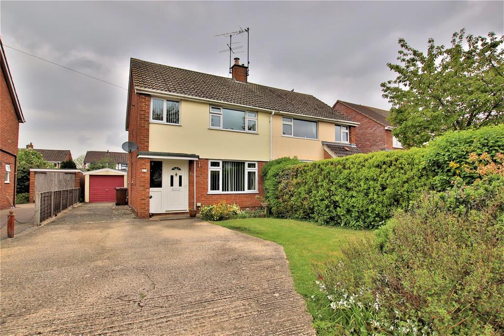 Stanton Road, Mitton, Tewkesbury 3 bed semi-detached house - £300,000