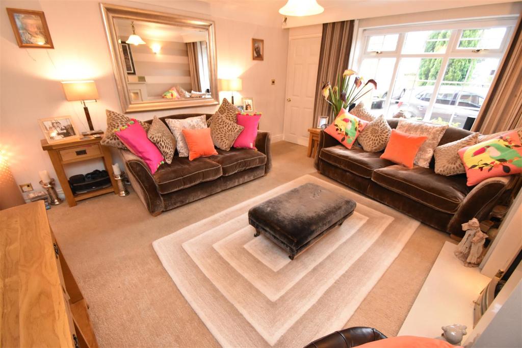 Whaley Lane, Thingwall, Wirral 4 bed detached house £389,950