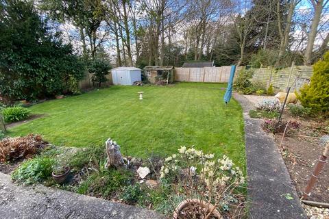2 Chantry Close, Great Billing, Northampton, NN3 9EG